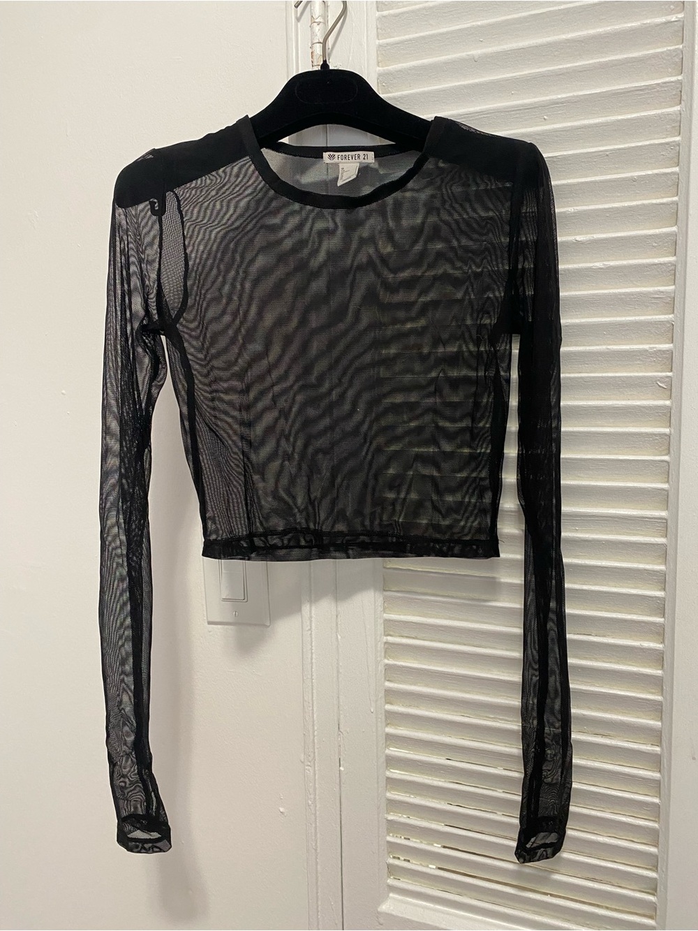 Forever 21 Black Sheer Long-Sleeve Mesh Crop Top
